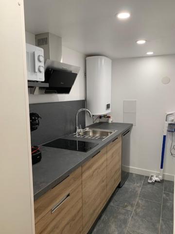 Appart Studio Rdc De Maison Avec Exterieur Proche Reims Tinqueux Ngoại thất bức ảnh