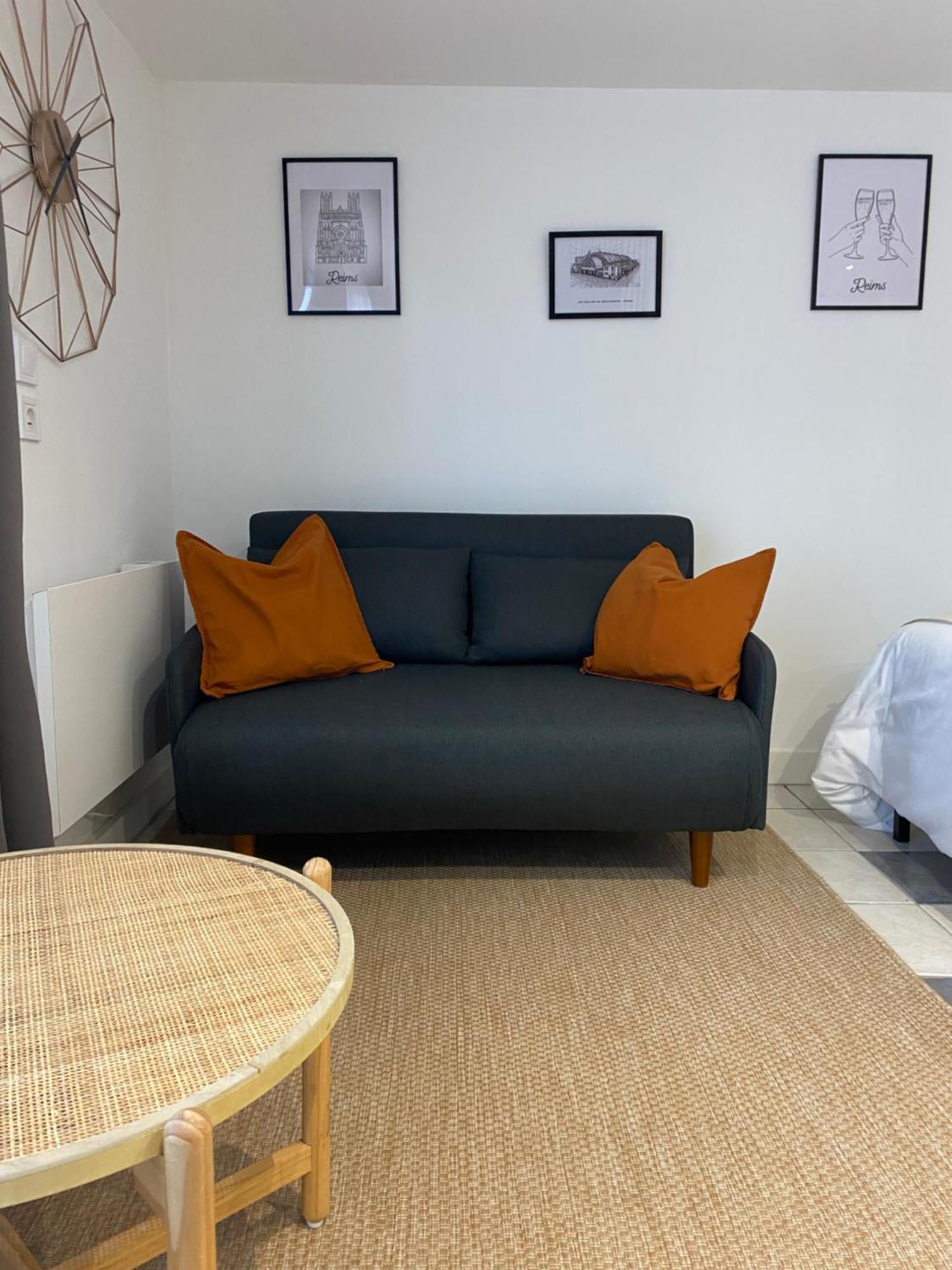 Appart Studio Rdc De Maison Avec Exterieur Proche Reims Tinqueux Ngoại thất bức ảnh